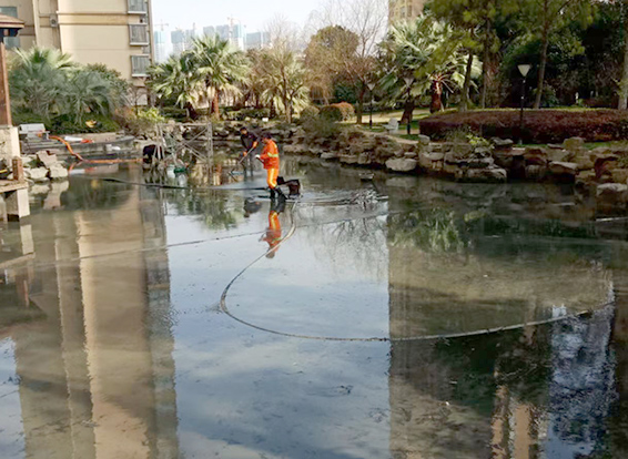 庐山景观池淤泥清理